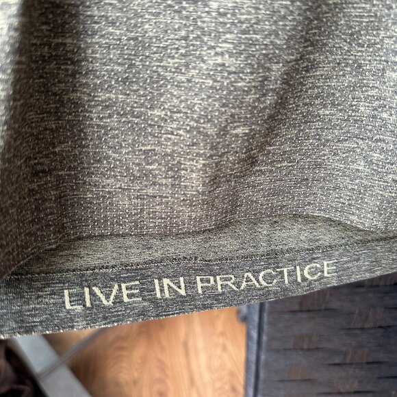 lululemon Men's Metal Vent Tech Short Sleeve Olive Green Size Large - Picture 4 of 5